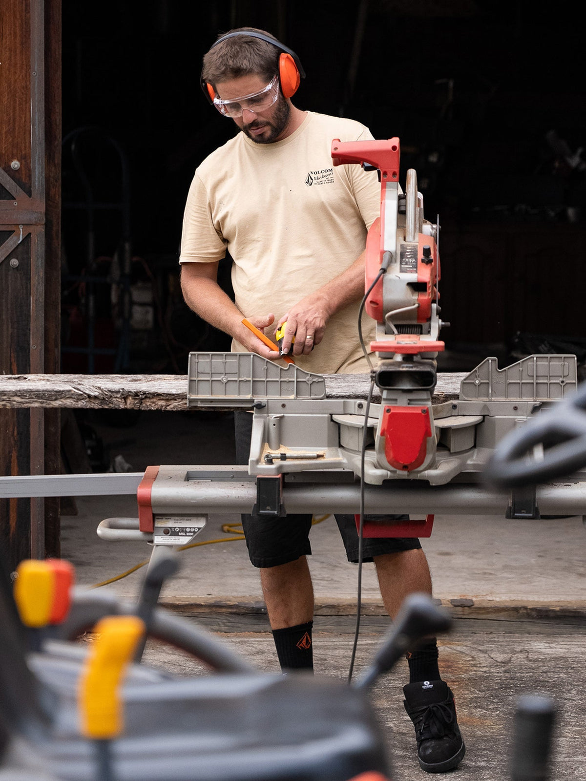 Men's Volcom Workwear Short Sleeve Tee | Volcom Trending