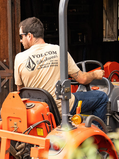 Men's Volcom Workwear Short Sleeve Tee | Volcom Trending