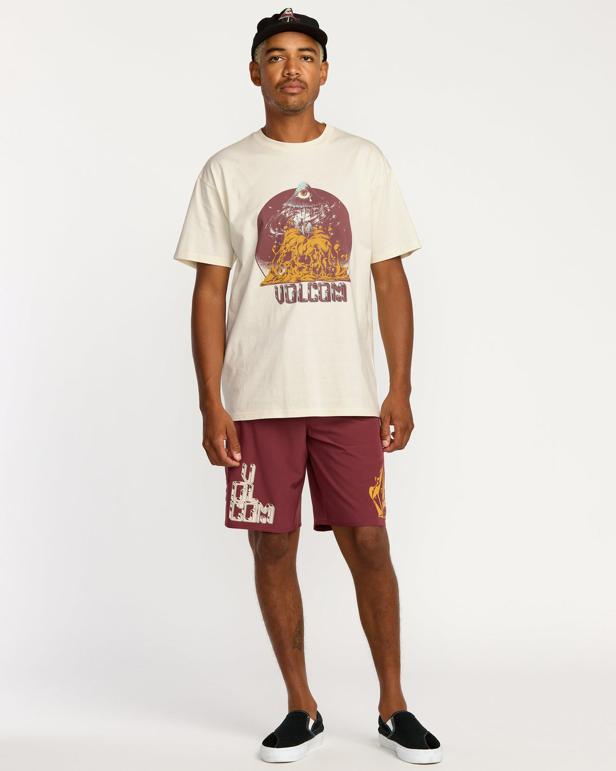 Men's Featured Artist Callum Rooney Short Sleeve Tee | Volcom Trending