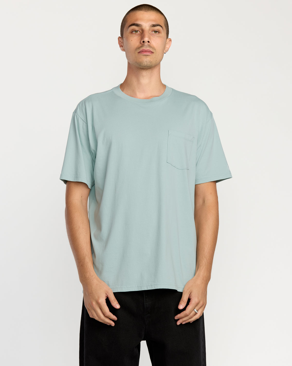 Men's Solid Short Sleeve Pocket Tee | Volcom Signature