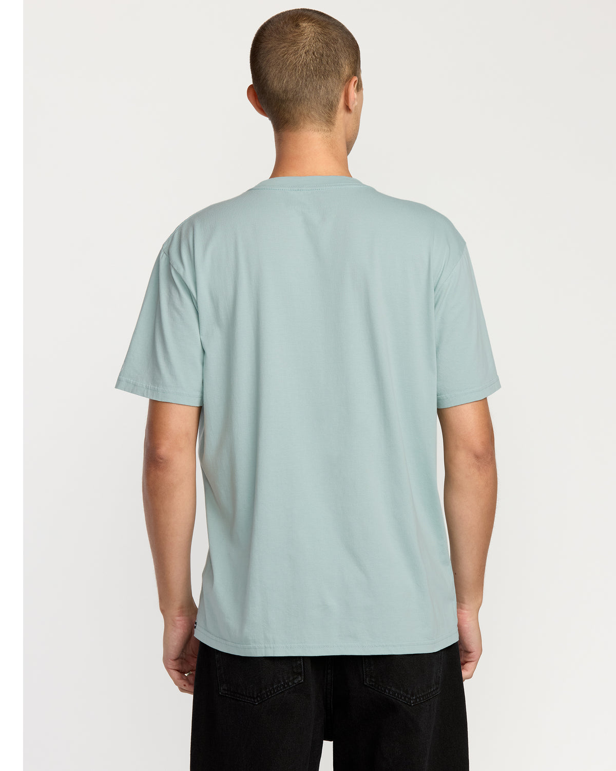 Men's Solid Short Sleeve Pocket Tee | Volcom Signature