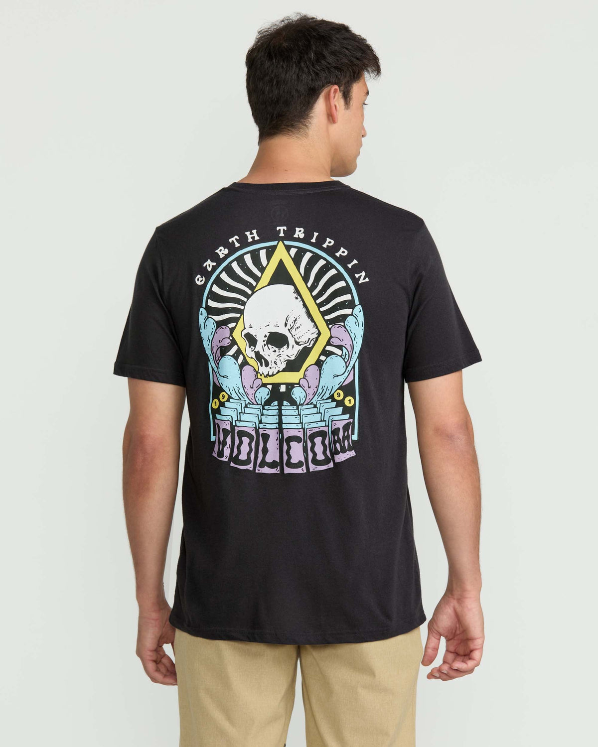 Men's Arched Short Sleeve Tee | Volcom Trusted