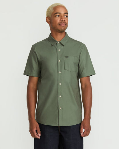 Men's Veeco Oxford Short Sleeve Shirt | Volcom Essential