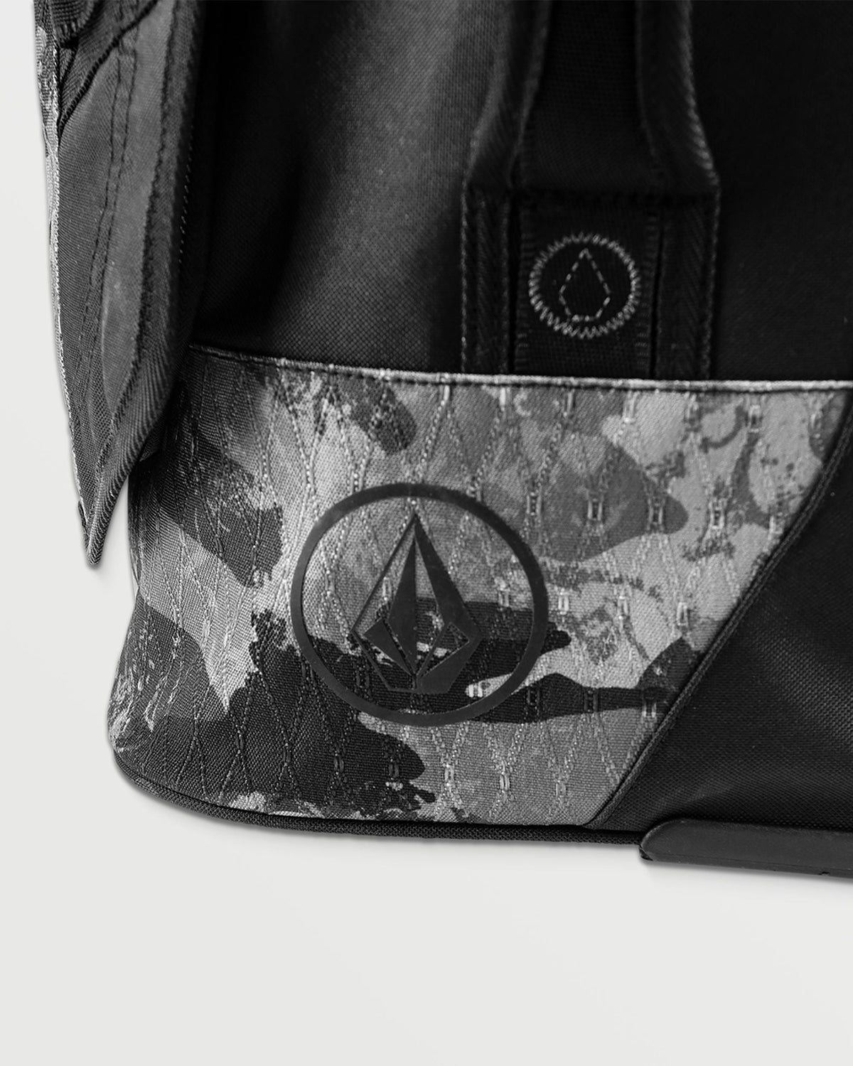 Chamber Carry-On | Volcom Top Pick