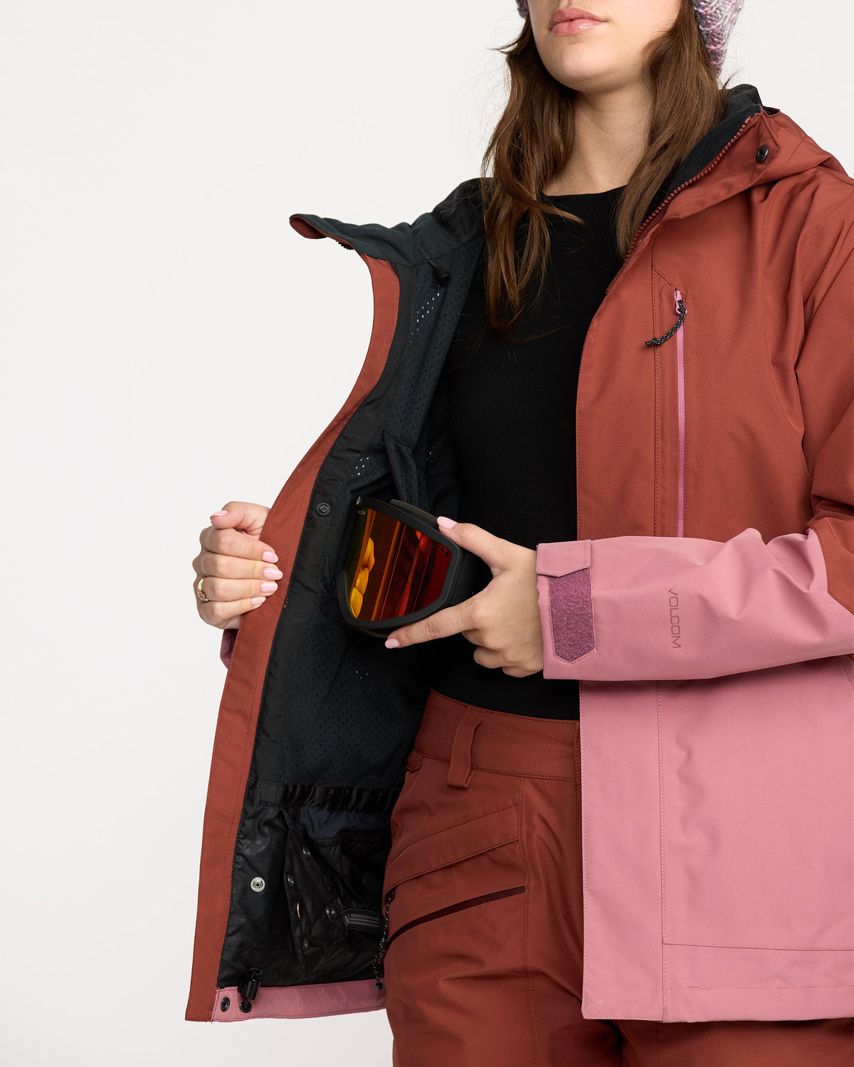 Women's V.Co Tech Eras Gore-Tex Insulated Jacket | Volcom Trending