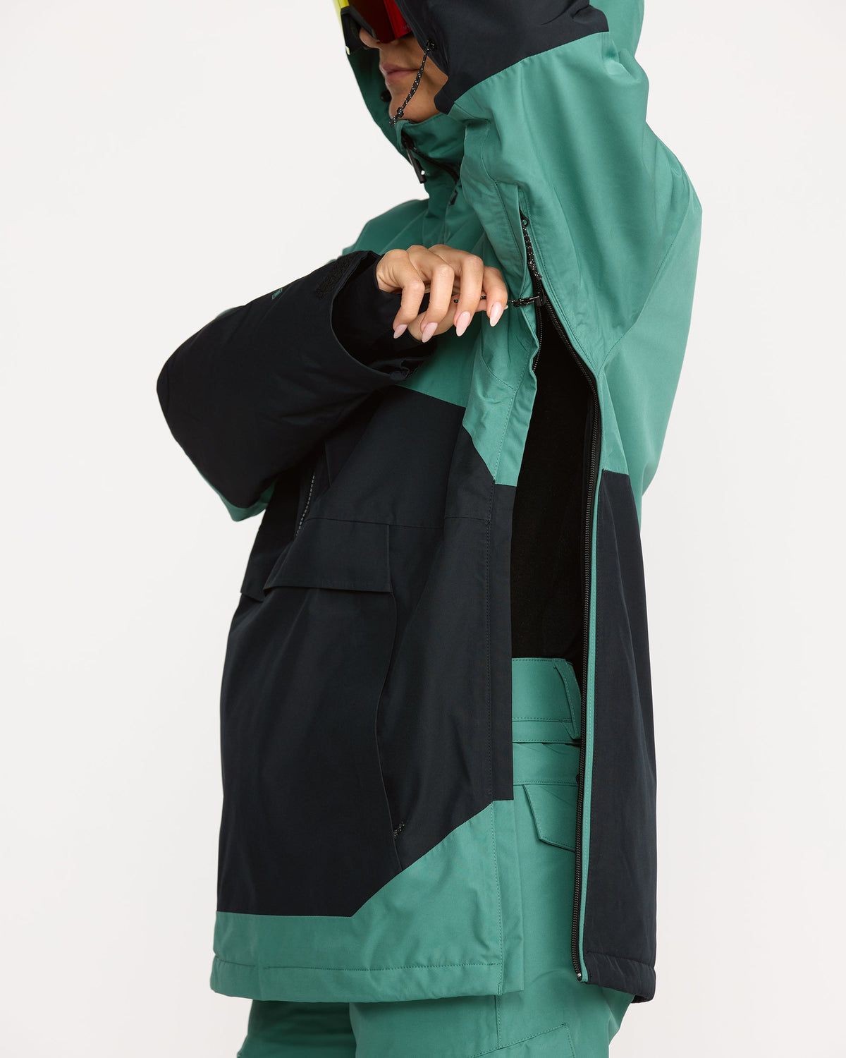 Women's Fern Ins Gore Pullover | Volcom Latest