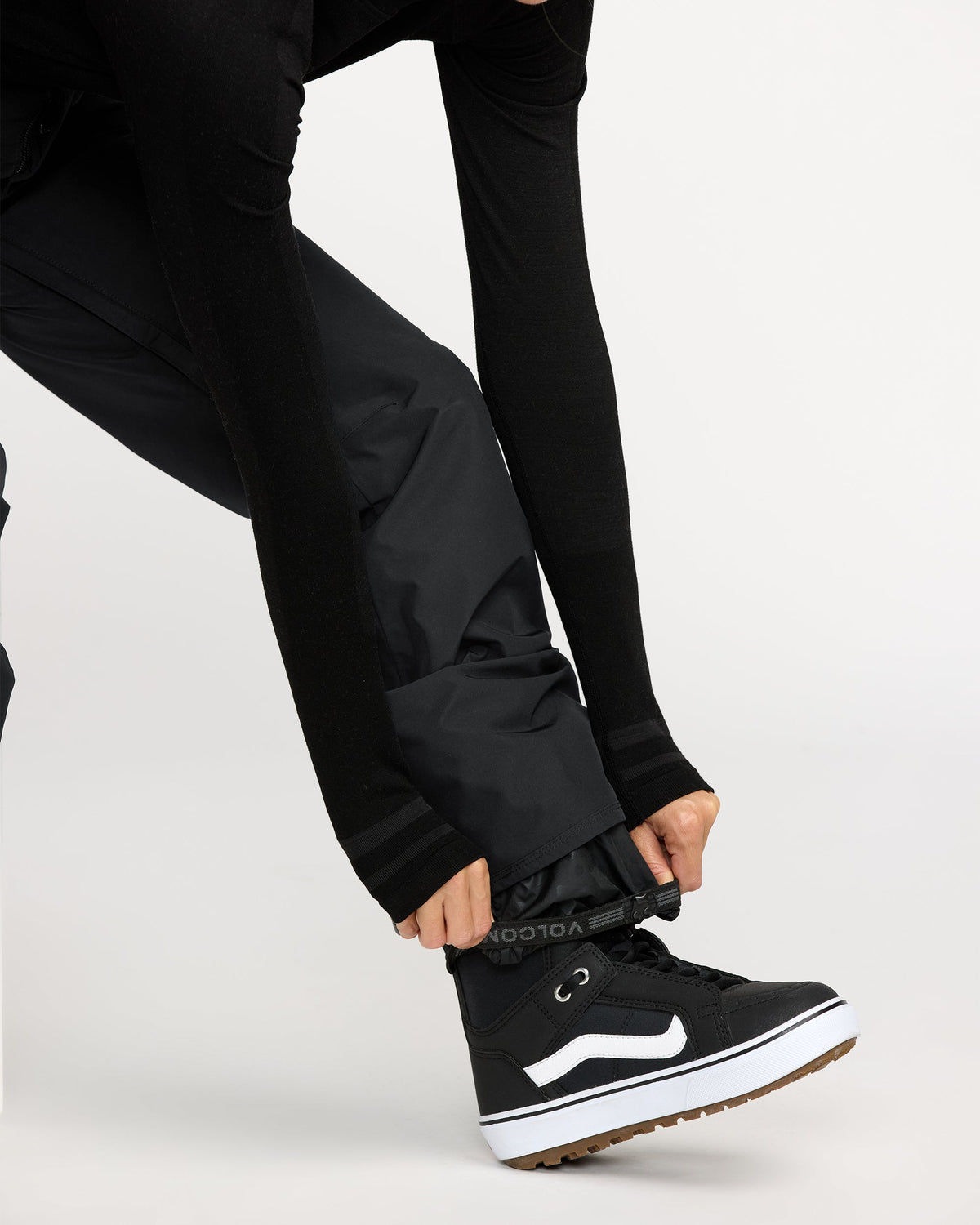 Women's Kanyon Insulated Gore Pant | Volcom Trusted