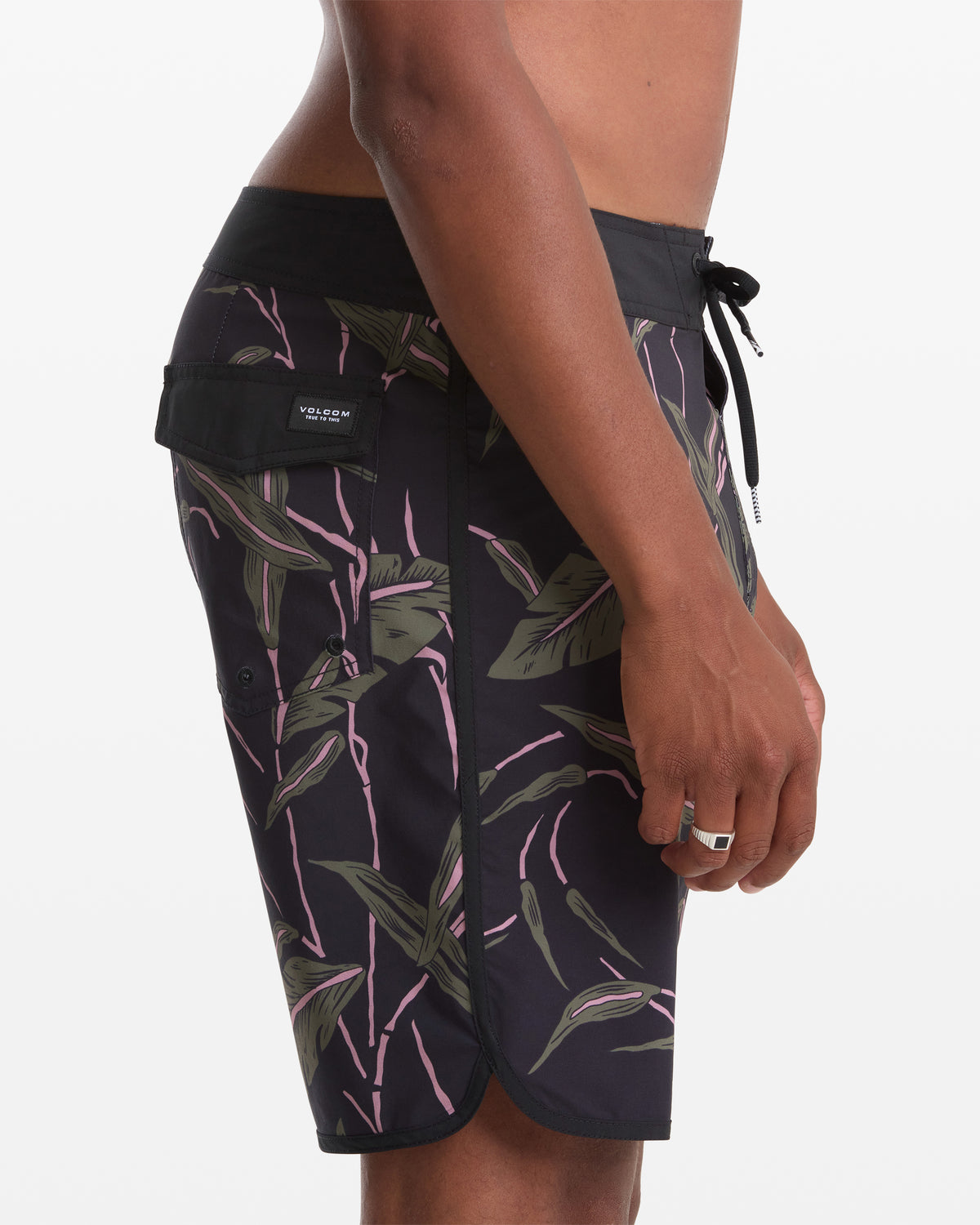 Men's Encounter Scallop Mod 19 | Volcom Best Seller